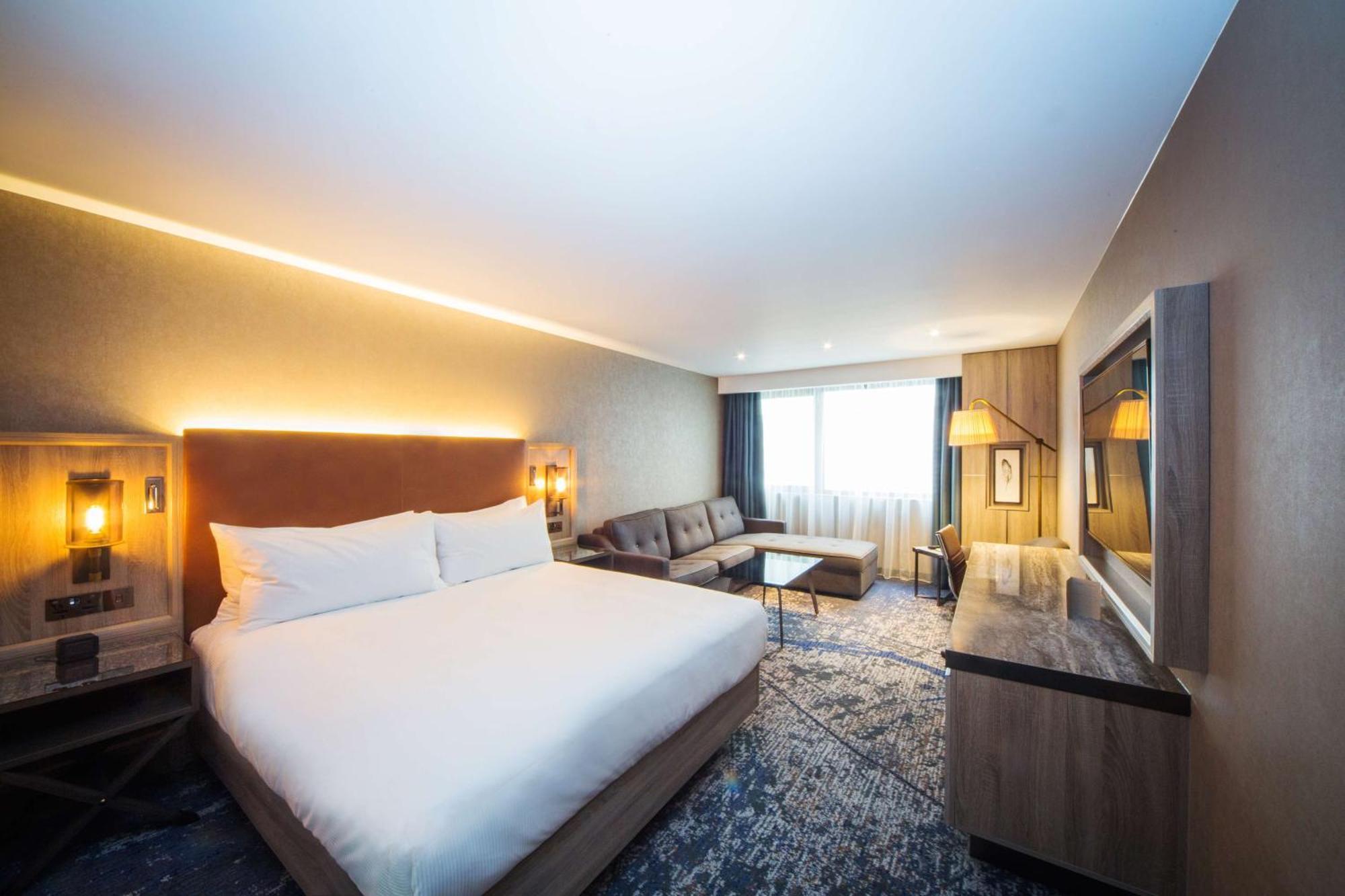 ดับเบิลทรี บาย ฮิลตัน คิงส์ตัน อะพอน เธมส์ Hotel คิงส์ตันอะพอนเทมส์ ภายนอก รูปภาพ
