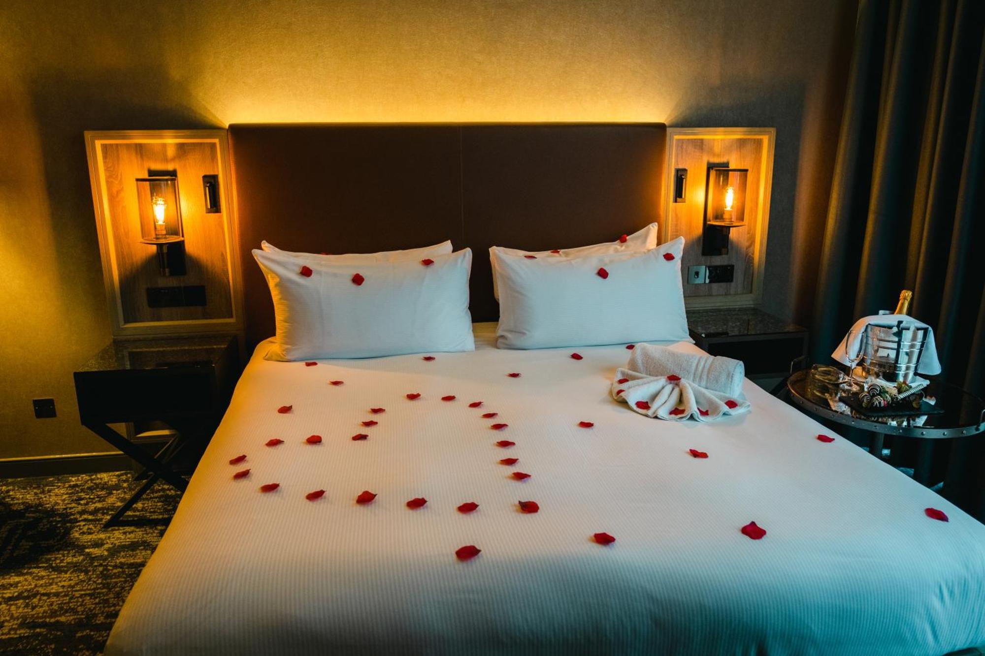 ดับเบิลทรี บาย ฮิลตัน คิงส์ตัน อะพอน เธมส์ Hotel คิงส์ตันอะพอนเทมส์ ภายนอก รูปภาพ